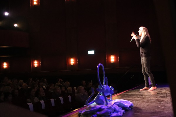 Das Publikum singt